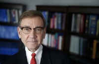 Dr. Nicholas J Vogelzang, MD, FASCO, FACP